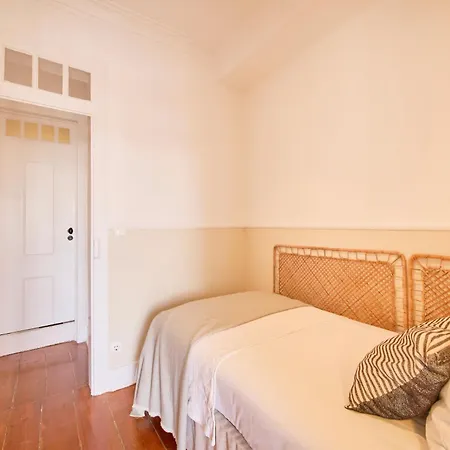 Bairro Alto Retreat With Balcony * Lizbona