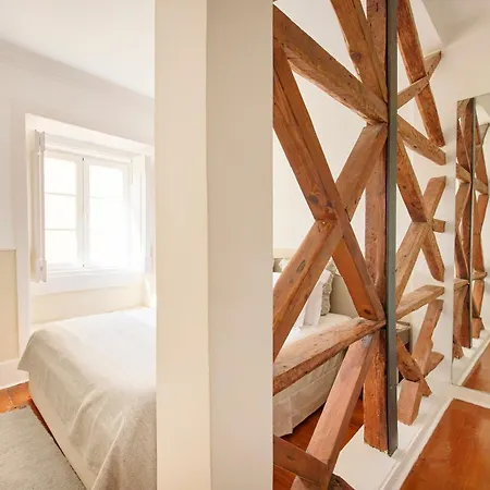 Mspc Bairro Alto Retreat With Balcony *